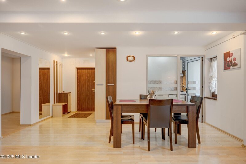 Aviatiei, apartament 3 camere 95 mp,