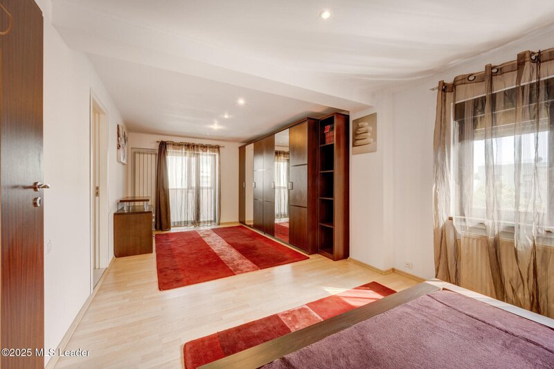 Aviatiei, apartament 3 camere 95 mp,
