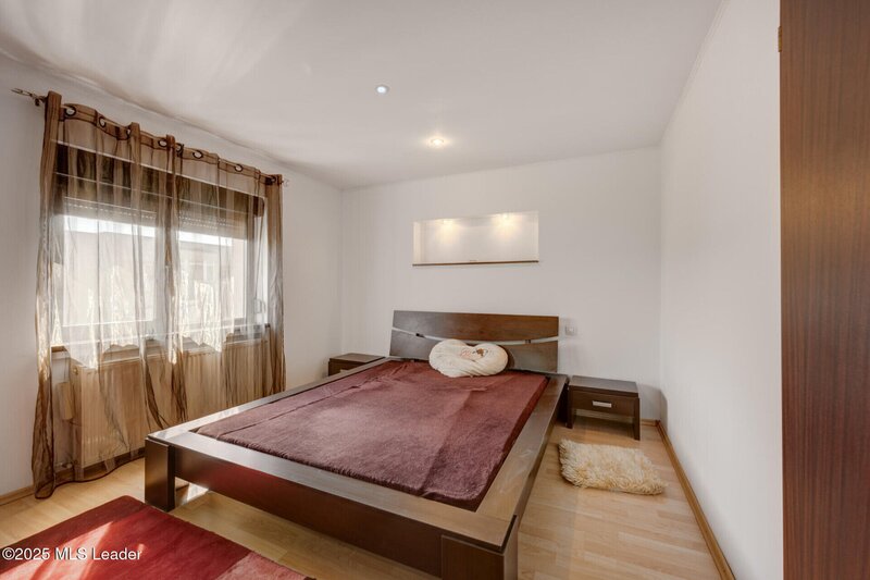 Aviatiei, apartament 3 camere 95 mp,