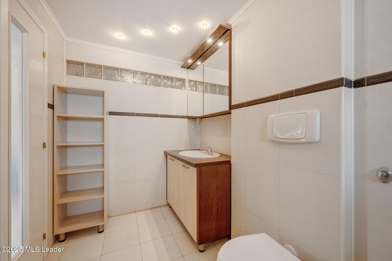 Aviatiei, apartament 3 camere 95 mp,